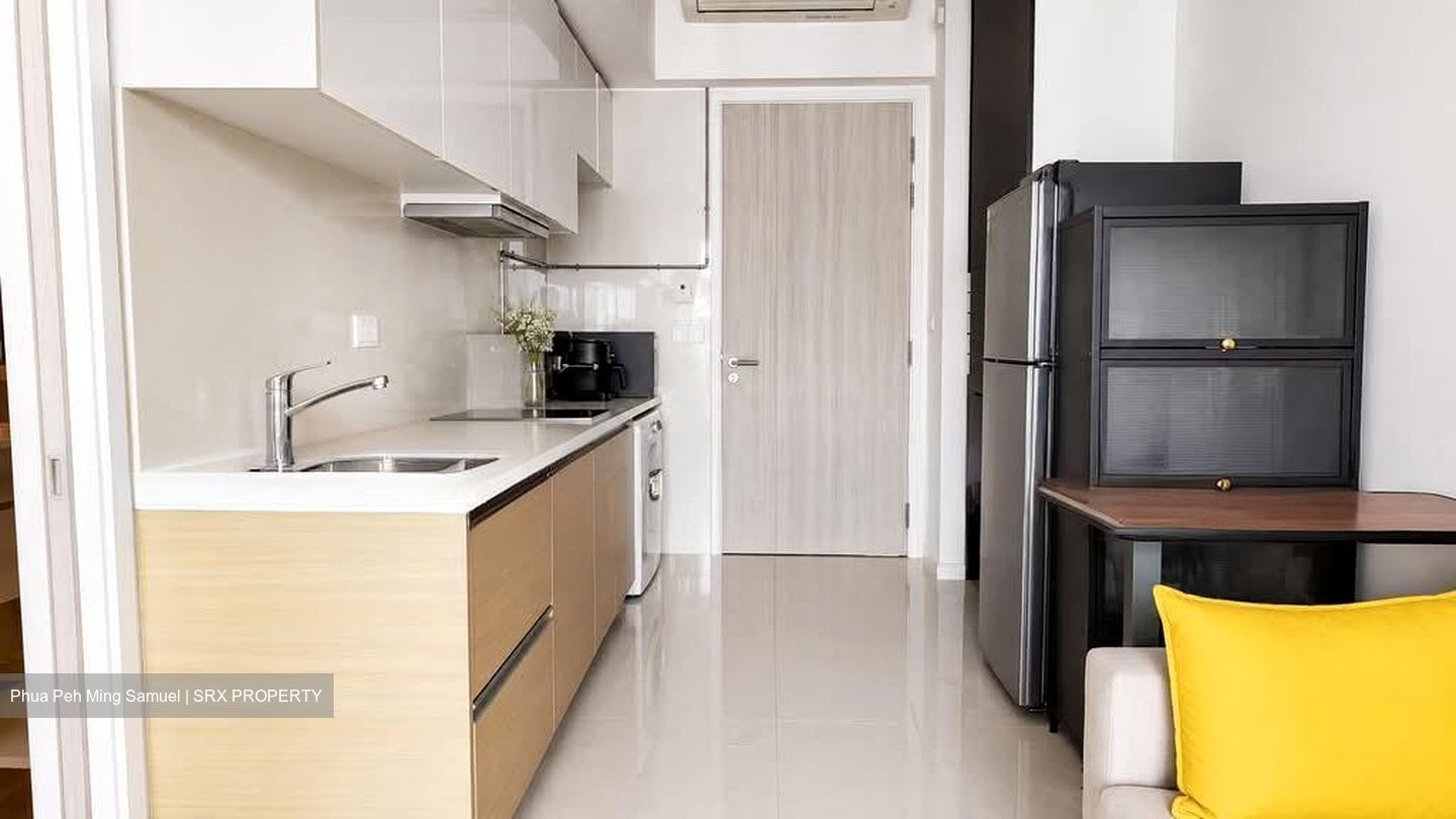 Sea Esta (D18), Condominium #578506641